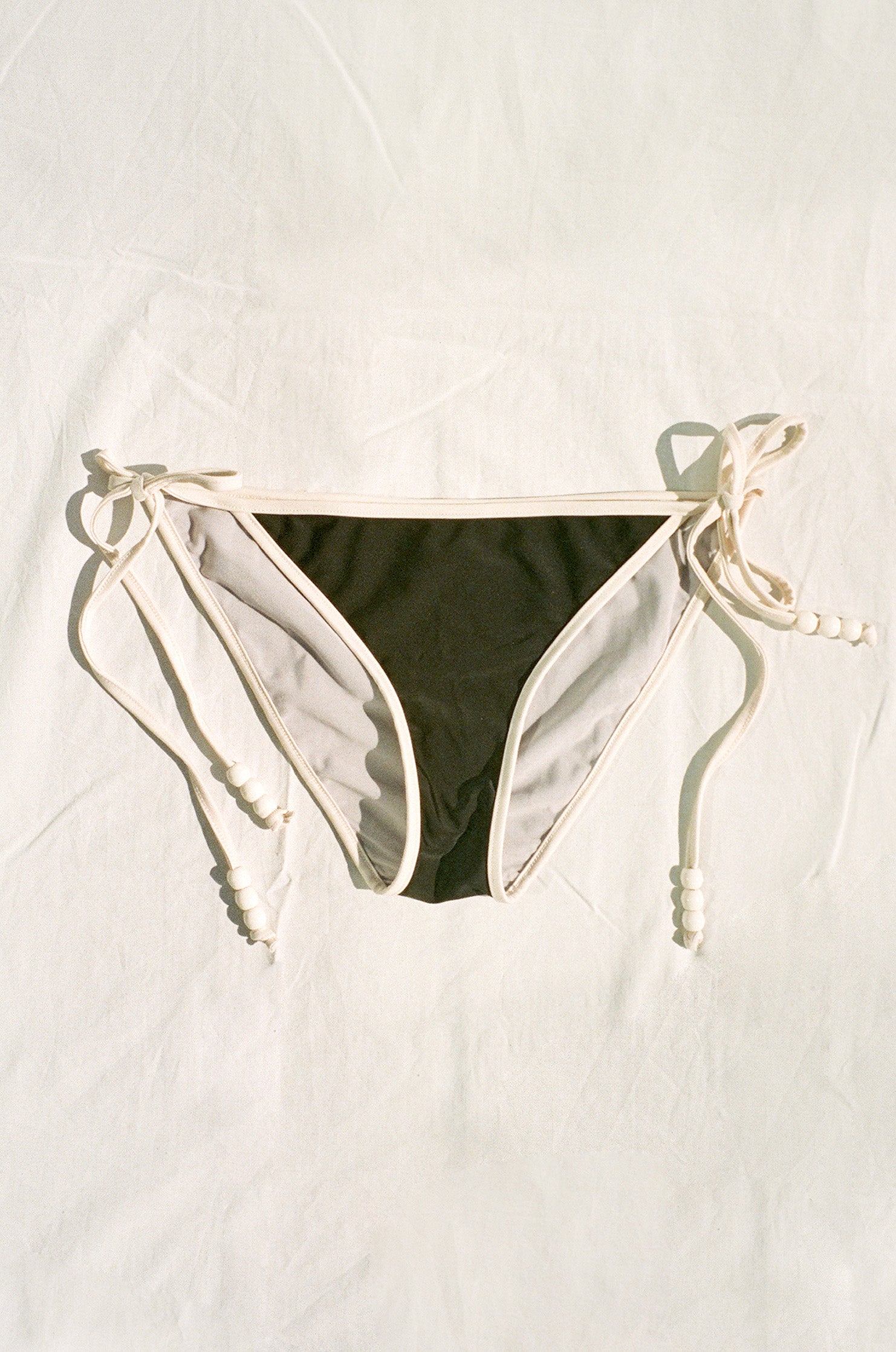 Biarritz Bottom, Ebony – Bellini Bikini